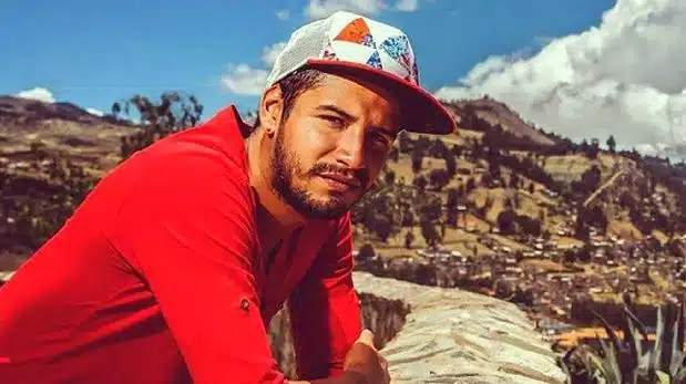 Reimond-Manco-Futebol-Latino-06-08