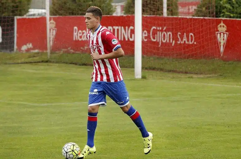 Tonny-Sanabria-Paraguai-surpreso-Gijón-Futebol-Latino-08-09