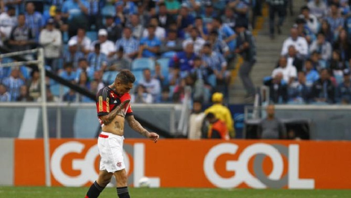 Guerrero-Cinco-pontos-má-fase-do-Flamengo-2015-Futebol-Latino-03-11