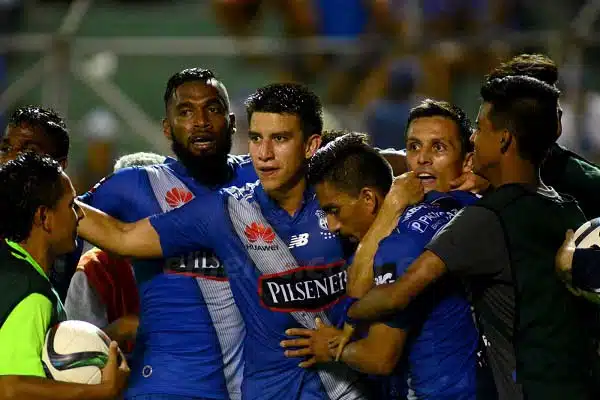 Emelec-empate-LDU-tricampeonato-equatoriano-Futebol-Latino-21-12