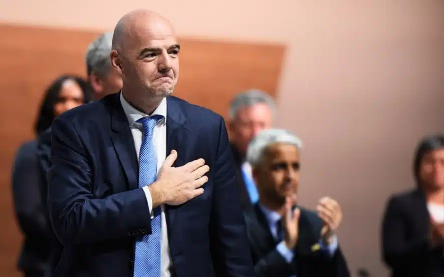 Novo-presidente-FIFA-dirigents-mais-torcedores-Futebol-Latino-05-03