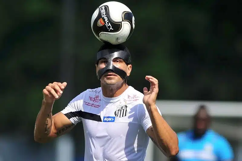 Mascarado-Renato-renova-Santos-final-2017-Futebol-Latino-14-04