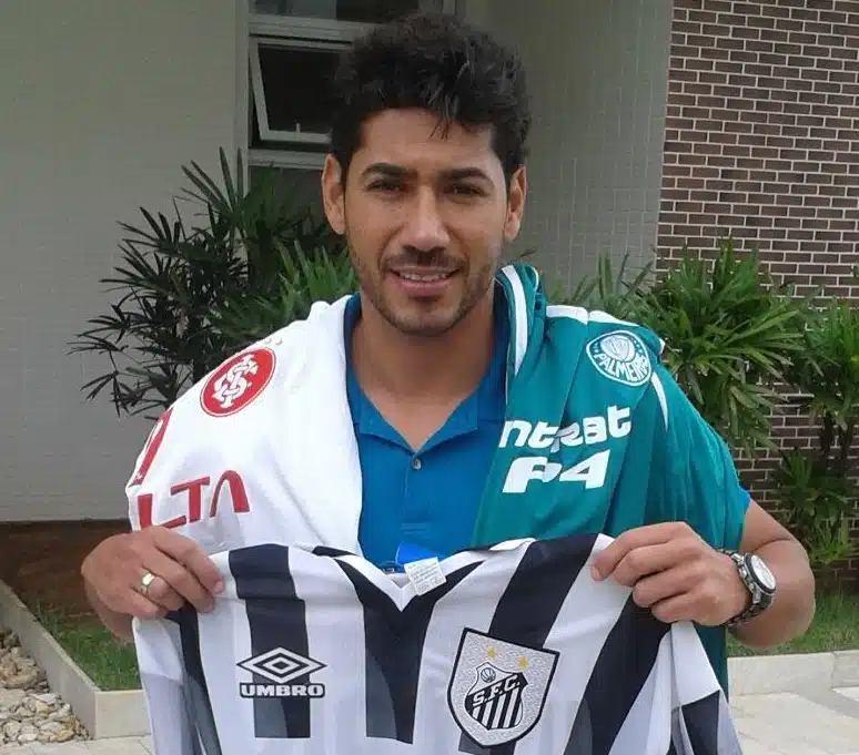 ex-atacantes-santos-palmeiras-alberto-rodrigao-projetam-classico-equilibrado-Futebol-Latino-23-04