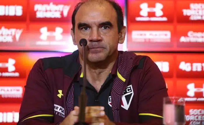 ricardo-gomes-volta-a-encontrar-internacional-celso-roth-reestreia-Futebol-Latino-19-08