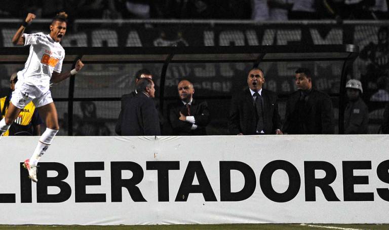 descubra-estao-os-finalistas-da-copa-libertadores-2011-futebol-latino-12-11