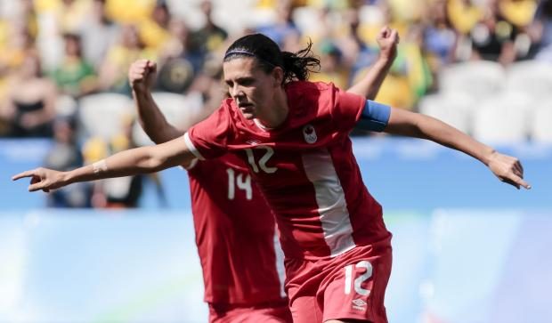 canadense-indicada-a-importante-premio-no-futebol-feminino-faz-revelacao-Futebol-Latino-05-05