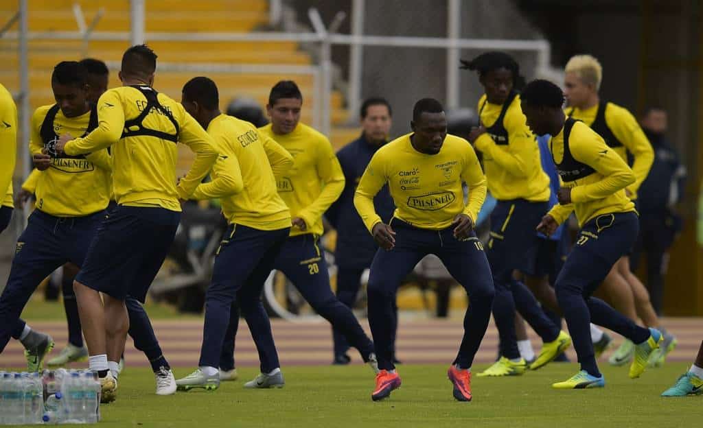 proximo-adversario-do-brasil-nas-eliminatorias-agenda-dois-amistosos-para-o-mes-de-junho-Futebol-Latino-03-05