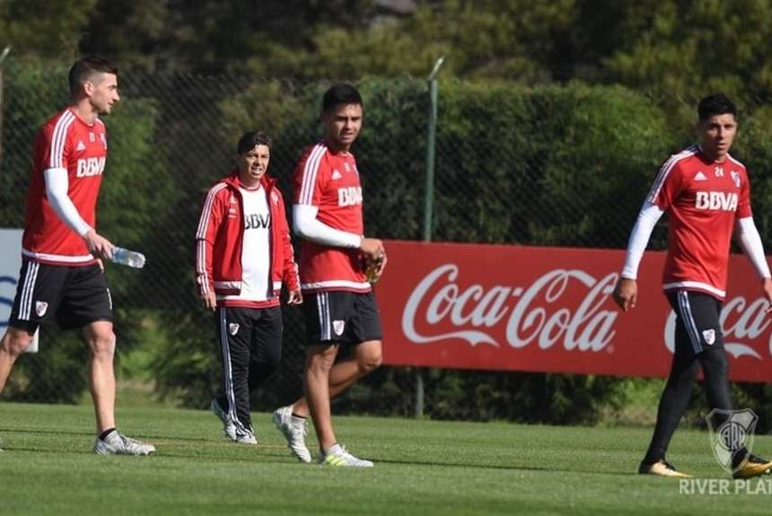 river-plate-esboca-equipe-para-partida-de-volta-na-libertadores-Futebol-Latino-06-08