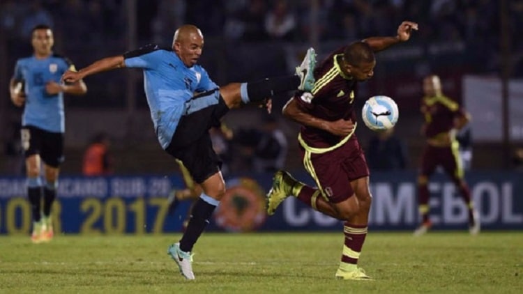 tentando-aprontar-novo-venezuela-recebe-uruguai-Futebol-Latino-04-10