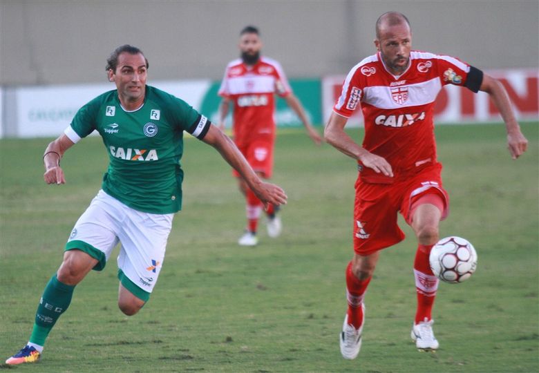 crb-e-goias-duelarao-querendo-deixar-para-tras-o-temido-z4-Futebol-Latino-13-11