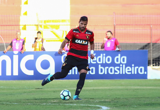 elogios-e-aviso-de-oswaldo-henriquez-na-vitoria-sobre-o-flu-Futebol-Latino-25-11