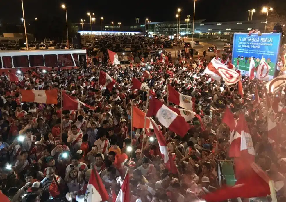 torcida-fl-peruanos-na-russia-Futebol-Latino-16-11