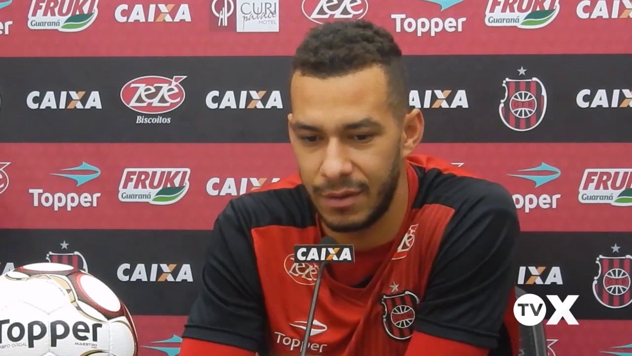 depois-de-temporada-pelo-brasil-de-pelotas-volante-vai-para-o-goias-Futebol-Latino-11-12