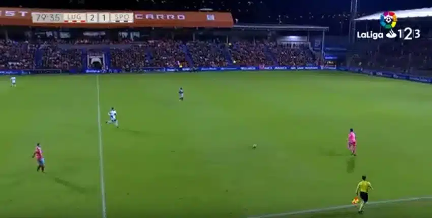 companheiro-de-equipe-de-sergio-diaz-faz-gol-digno-de-premio-puskas-Futebol-Latino-22-01