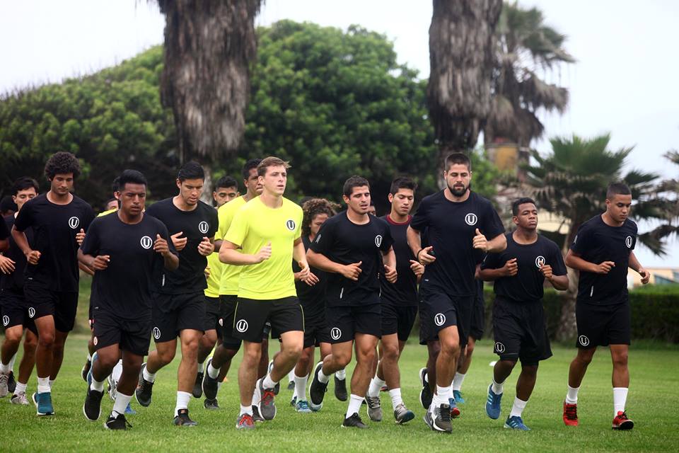 noche-crema-sera-grande-teste-do-universitario-antes-da-pre-libertadores-Futebol-Latino-17-01