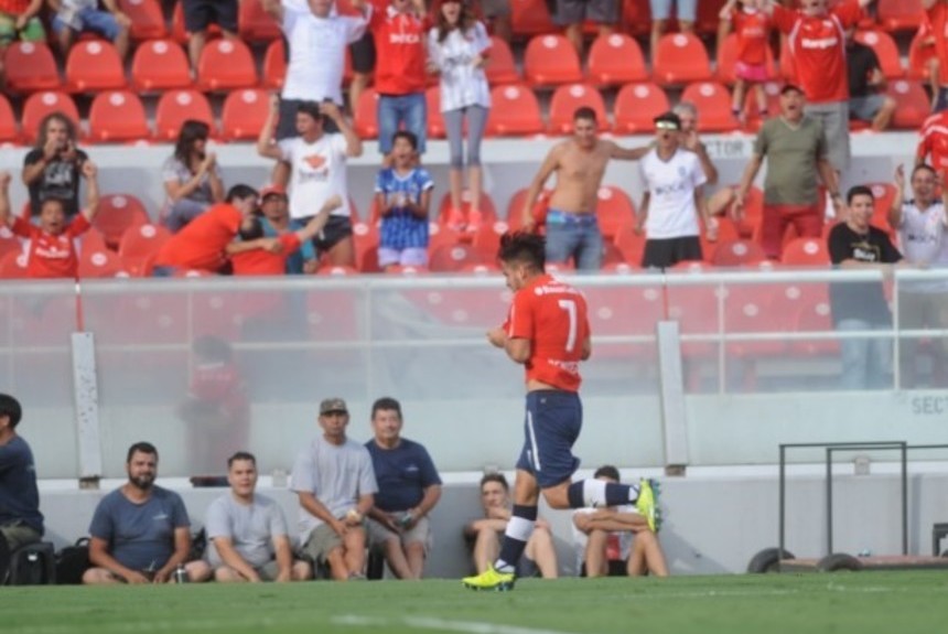 nos-extremos-da-experiencia-deportivo-lara-e-independiente-estreiam-na-libertadores-Futebol-Latino-28-02