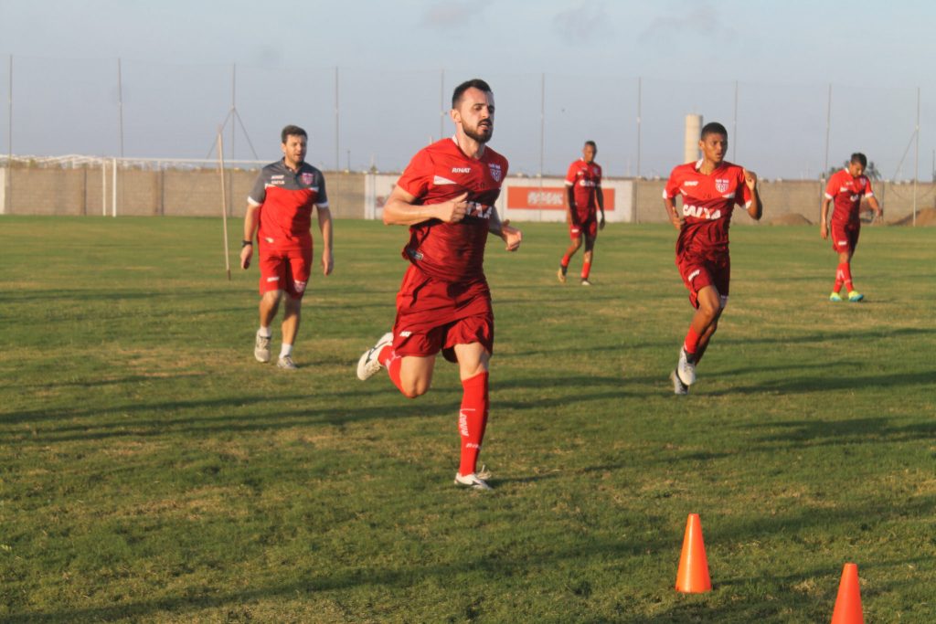 volante-do-crb-entra-em-fase-final-de-recuperacao-Futebol-Latino-03-02