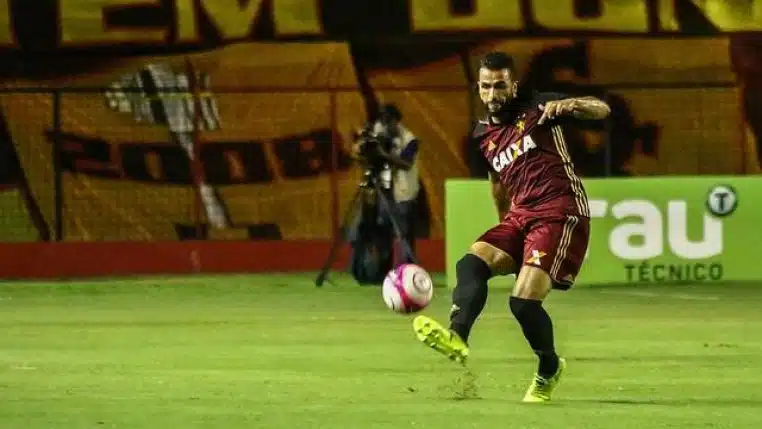 defensor-do-sport-auxilia-sport-a-reduzir-numero-de-gols-sofridos