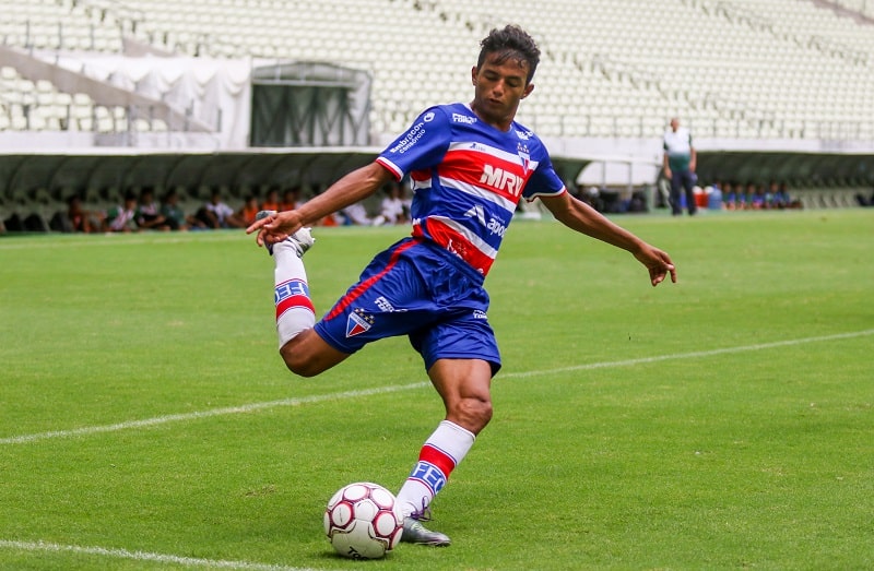 jovem-do-fortaleza-esta-ansioso-para-disputa-de-torneio-na-franca-Futebol-Latino-09-03