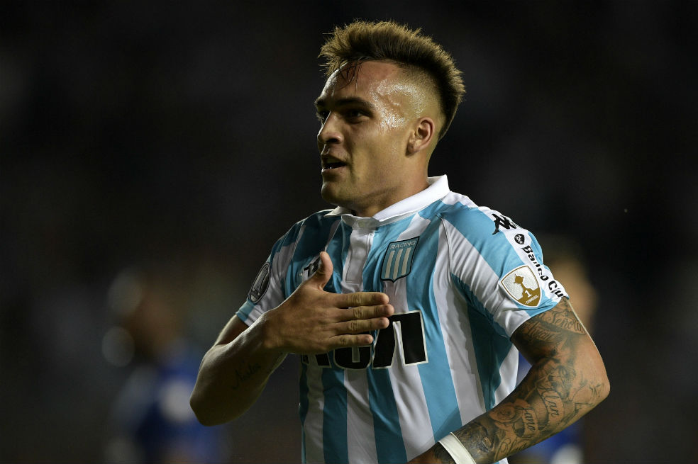 lautaro-martinez-revela-o-que-diria-a-messi-em-primeiro-encontro-Futebol-Latino-08-03