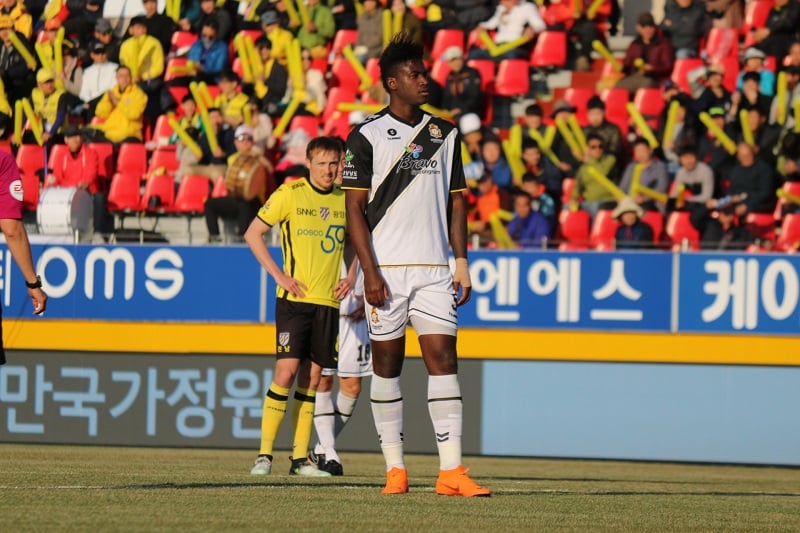 basquete-coreia-do-sul-trajetoria-pupilo-juninho-paulista-Futebol-Latino-10-04