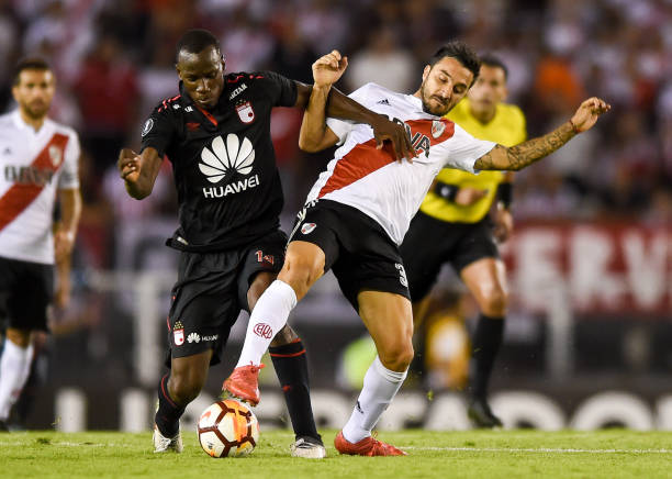 river-plate-joga-para-assegurar-ponta-do-grupo-4-contra-o-santa-fe-Futebol-Latino-02-05