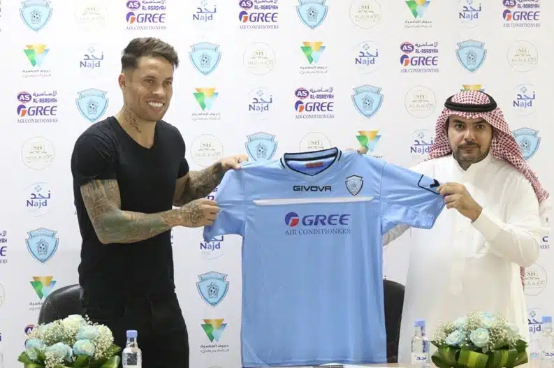 al-batin-apresenta-volante-que-foi-destaque-em-derbi-campineiro-Futebol-Latino-12-07