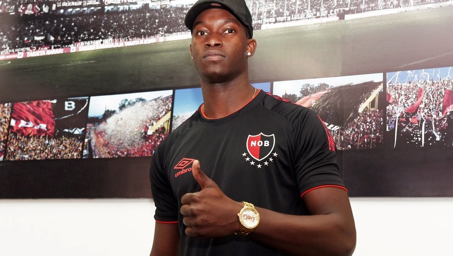 newells-old-boys-contrata-o-terceiro-jogador-africano-de-sua-historia-Futebol-Latino-11-07