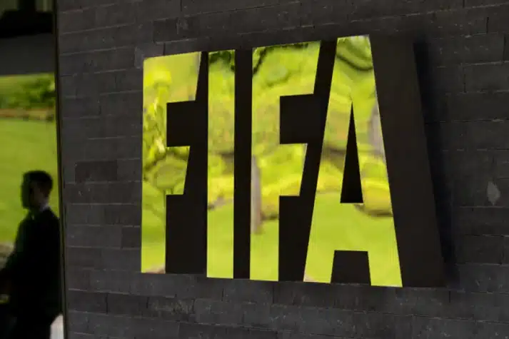 fifa-estaria-prestes-a-anunciar-limite-para-emprestimo-de-jogadores-Futebol-Latino-15-01
