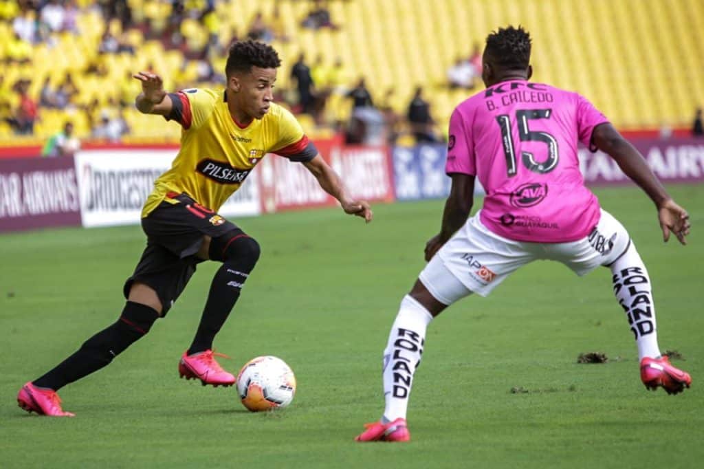 Barcelona-de-Guayaquil-Independiente-del-Valle-Futebol-Latino-Lance-04-03