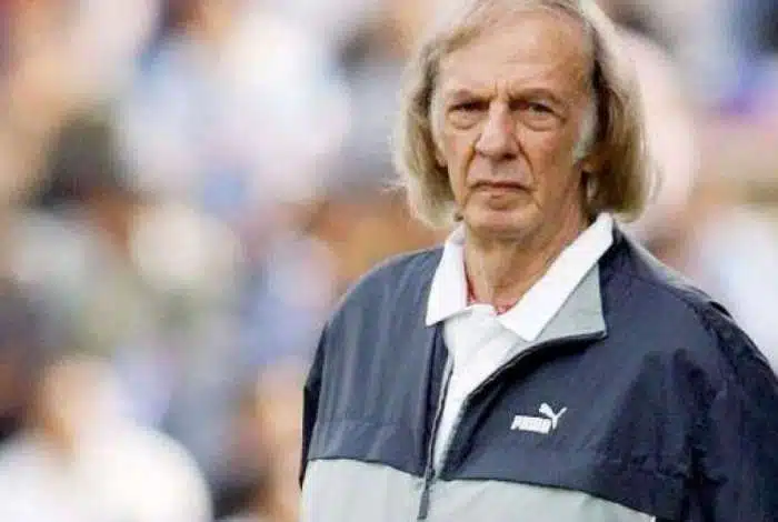 historica-figura-argentina-relembra-epoca-que-defendeu-o-santos-Futebol-Latino-30-04