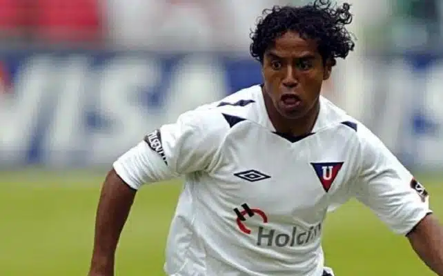 ex-jogador-da-ldu-faz-afirmacao-polemica-sobre-o-barcelona-de-guayaquil-Futebol-Latino-19-05