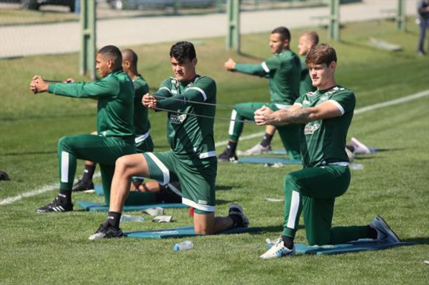 treino Coritiba Futebol Latino Lance 01-05