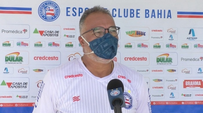 Luiz Sapucaia mascara Bahia Futebol Latino Lance 16-06