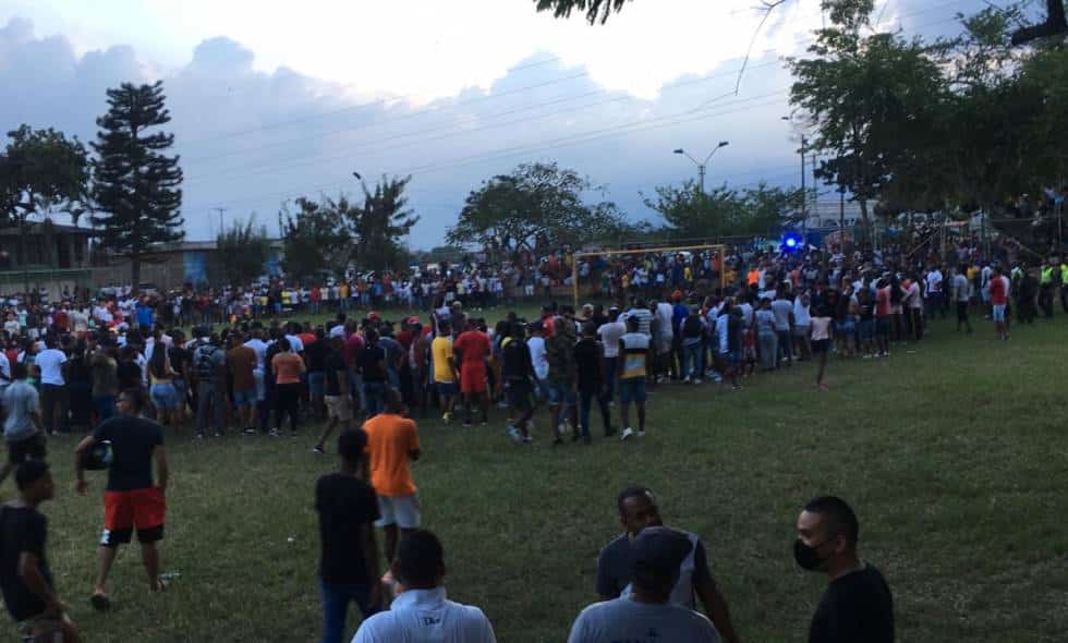 na-colombia-partida-de-futebol-fura-quarentena-e-provoca-aglomeracao-Futebol-Latino-20-06