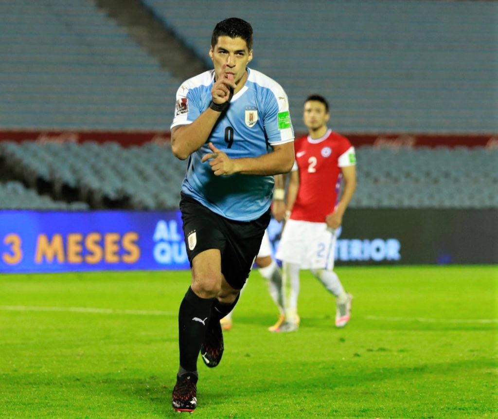 Uruguai-Chile-1-Eliminatorias-Futebol-Latino-08-10