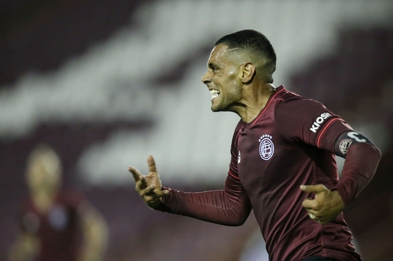 atacante-do-lanus-estabeleceu-recorde-na-copa-sul-americana-Futebol-Latino-28-10