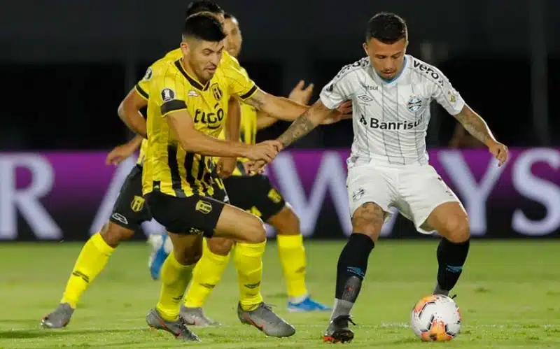 Guarani-Gremio-Libertadores-Futebol-Latino-Lance-26-11