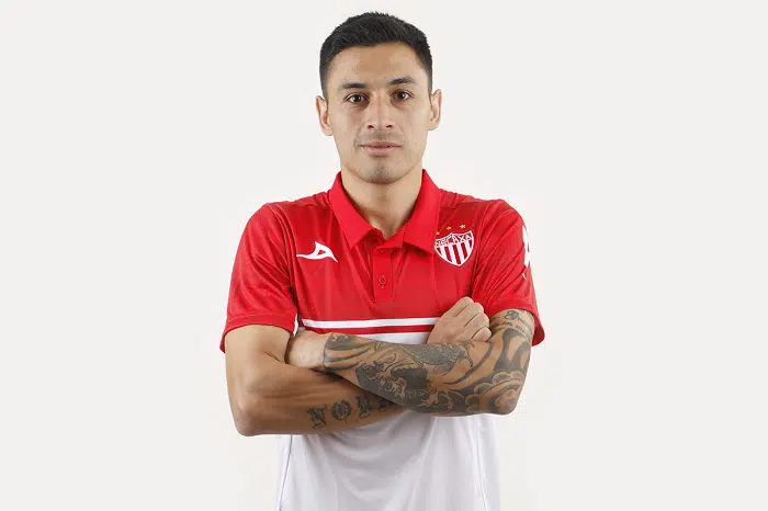 nome-com-convocacoes-para-o-chile-testa-positivo-para-covid-19-Futebol-Latino-02-11