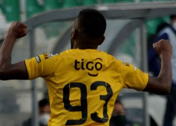 na-bolivia-the-strongest-ganha-classico-e-se-isola-na-ponta-da-tabela-Futebol-Latino-20-12
