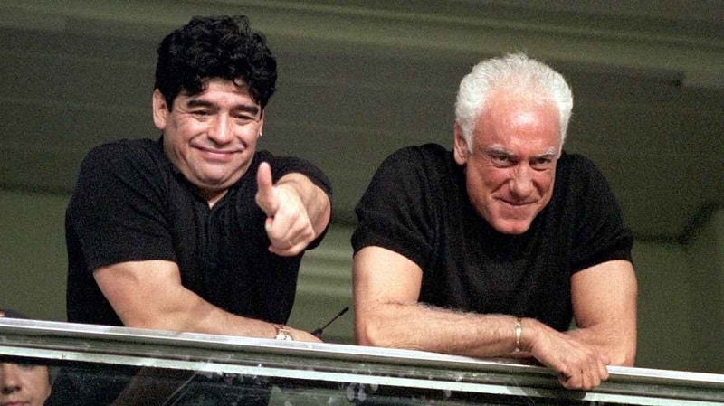 ex-empresario-de-maradona-cansou-de-xinga-lo-velorio-Futebol-Latino-27-02