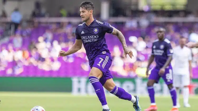 alexandre-pato-em-sua-estreia-pelo-orlando-city-no-estados-unidos-1618706405105_v2_750x421