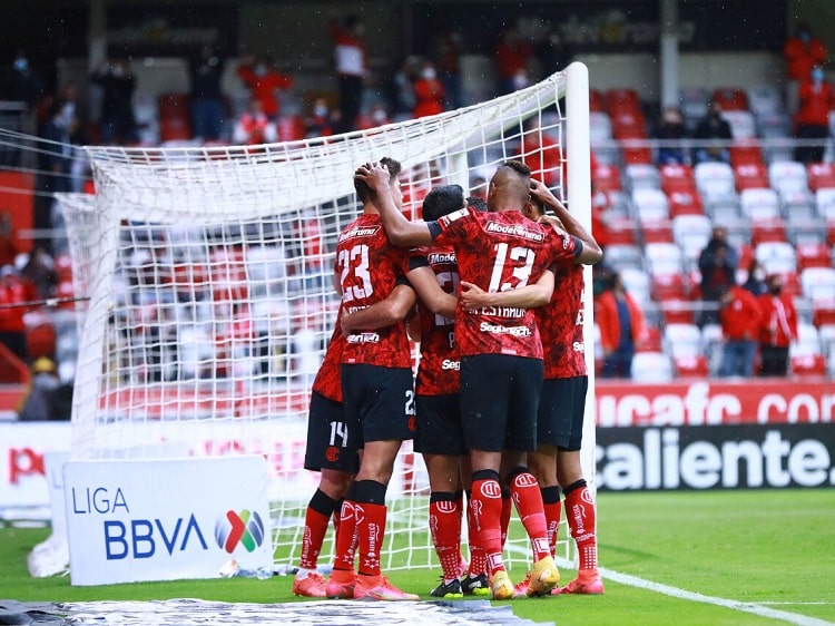 toluca-e-atlas-pulam-na-frente-pelas-quartas-de-final-na-liga-mx-Futebol-Latino-13-05