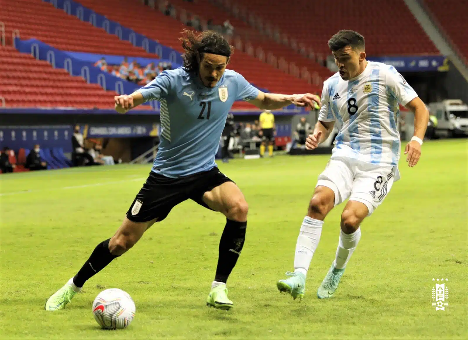 Uruguai x Argentina - Cavani e Acuña