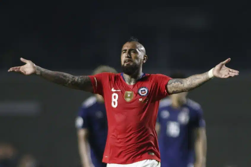 orgao-sanitario-investiga-contagio-de-covid-19-por-parte-de-arturo-vidal-Futebol-Latino-03-06