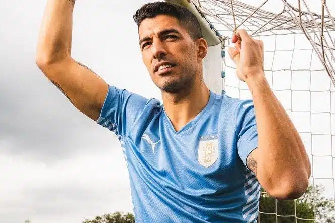 selecao-do-uruguai-lanca-sua-nova-linha-de-uniformes-Futebol-Latino-02-06