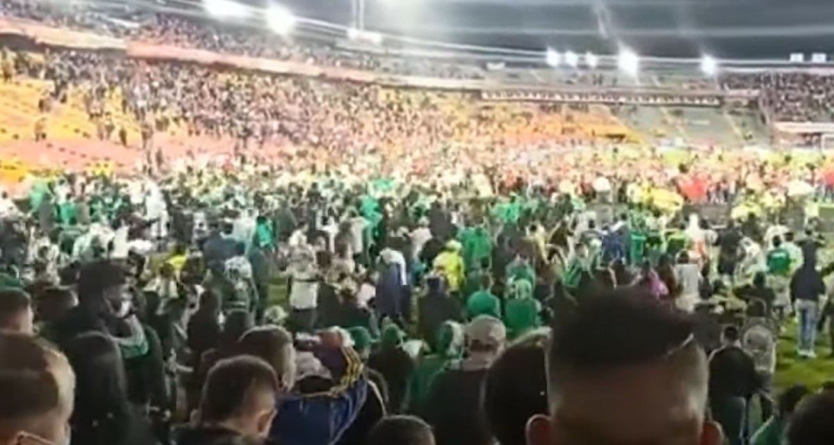 atletico-nacional-x-santa-fe-termina-com-batalha-entre-torcidas-futebol-latino-lance-04-08