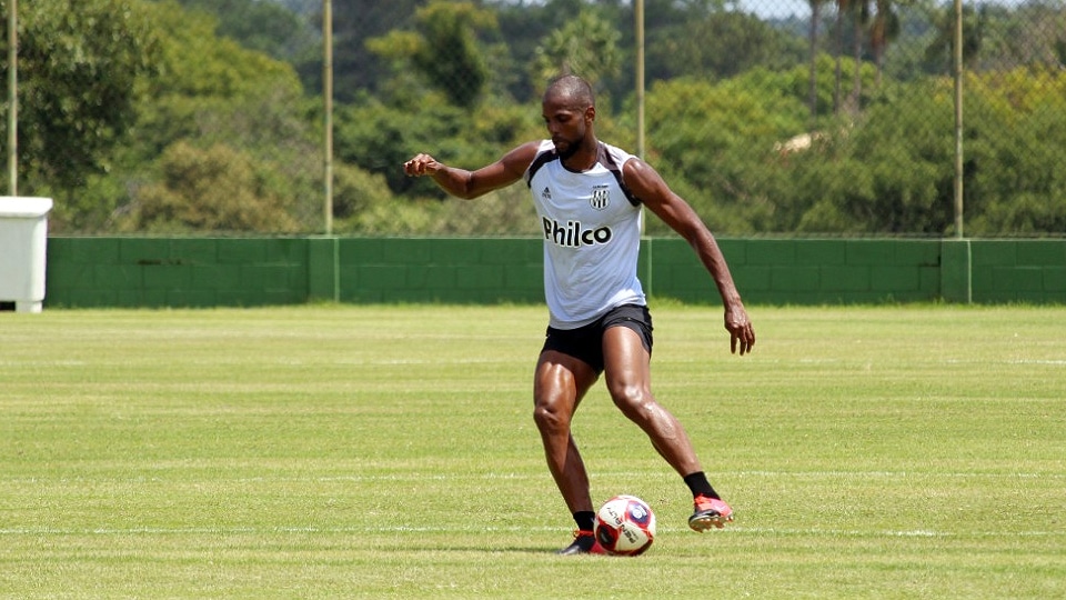 time-da-europa-acerta-a-chegada-de-zagueiro-ex-ponte-preta-e-botafogo-Futebol-Latino-03-08