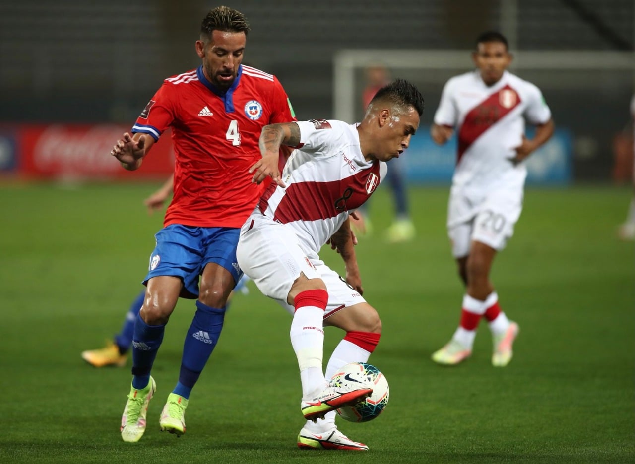 Cueva x Isla em Chile x Peru