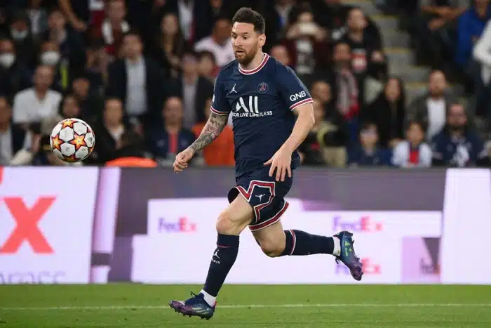 lionel-messi-esta-isolado-no-paris-saint-germain-afirma-ex-jogador-Futebol-Latino-25-10